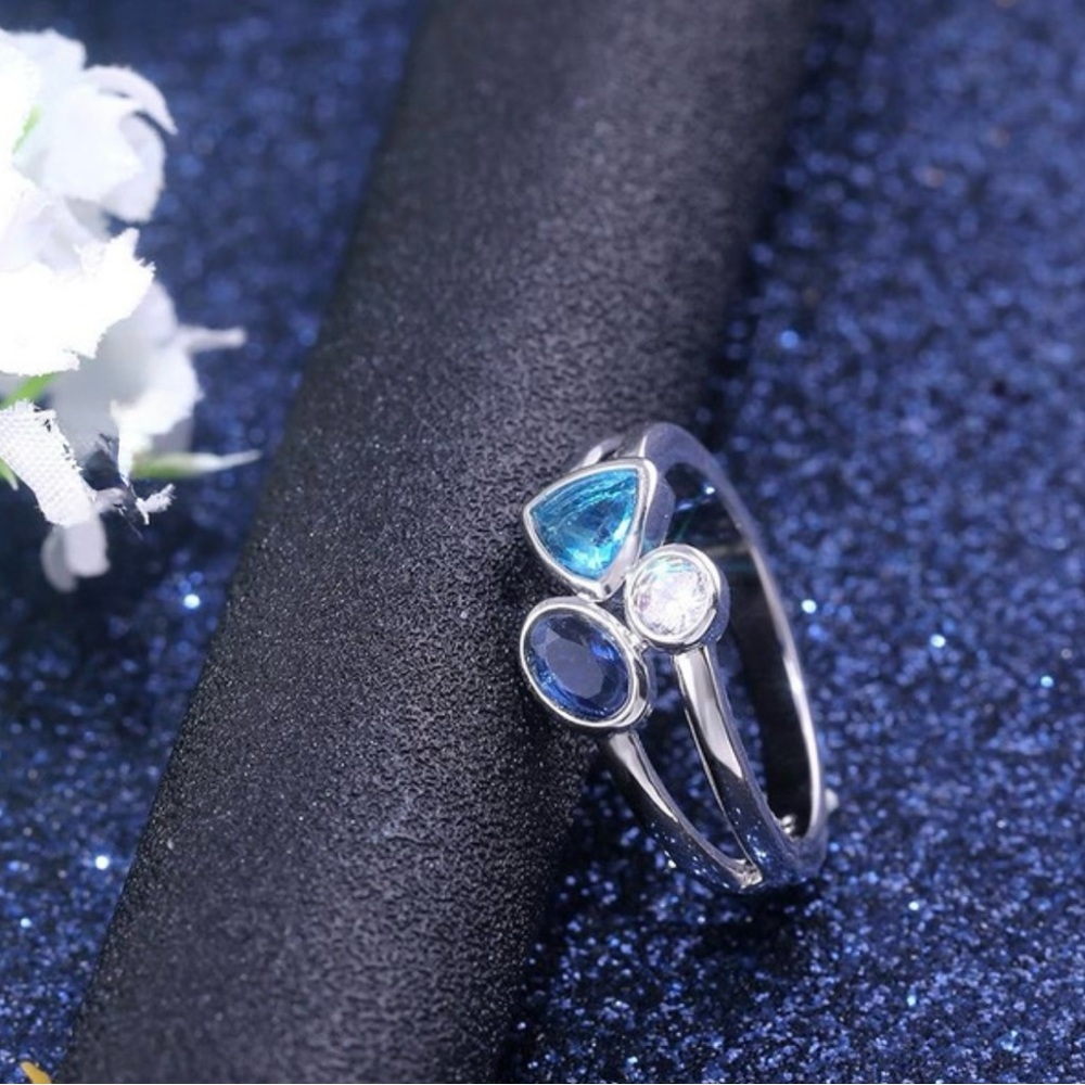 NWT Silver Plated Natural Topaz & White Sapphire Ring Multiple Sizes Available! - Picture 4 of 6